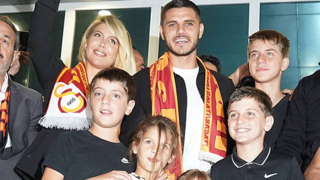 Galatasaray'ın Icardi transferiyle ilgili yaptığı paylaşımı silmesi gündeme bomba gibi düştü! Taraftardan tepkiler çığ gibi... 1